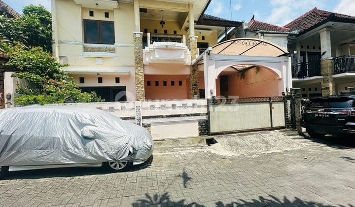 FOR SALE COMFORTABLE 2-STORY HOUSE - BUANA RAYA, PADANG SAMBIAN WEST DENPASAR ( IR )