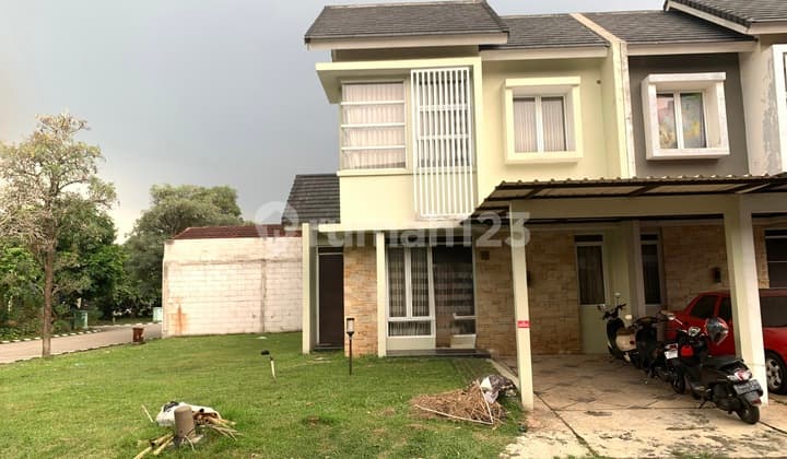 Rumah Disebelah Mall Metland Transyogi