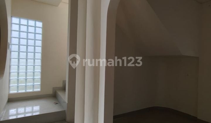 RUKO 3 LANTAI MINIM RENOVASI UNTUK OFFICE DI BY PASS NGURAH RAI