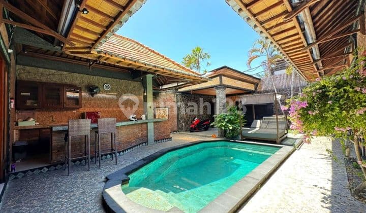 Villa 3 BR in Seminyak Area