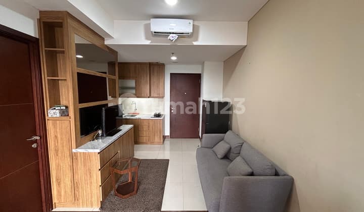 FOR SALE AT A LOSS: 2BR SPRINGWOOD RESIDENCE APARTMENT NEAR BINUS ALAM SUTERA