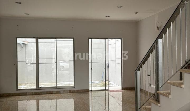 Jual Rumah Modern 6x20 Golf Island Barang Langka