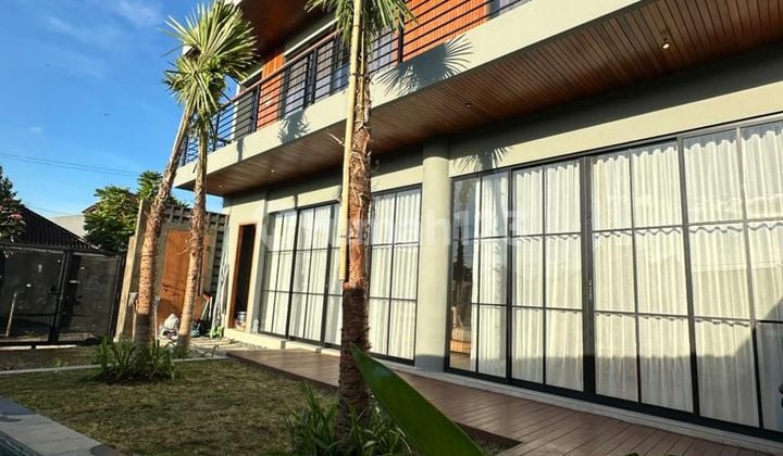 Modern Contemporary Villa in Cepaka-Munggu