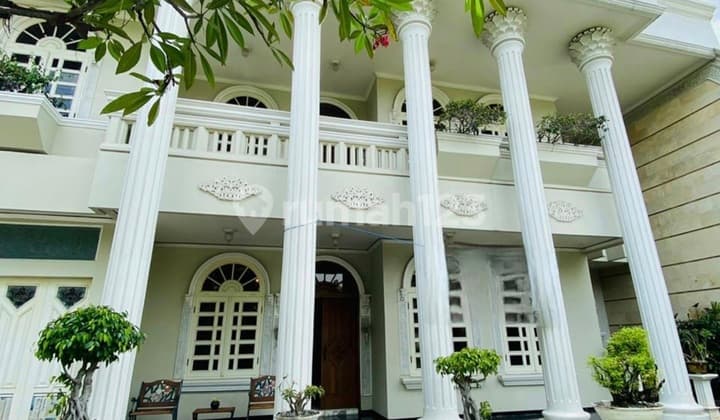 Dijual Istana Ex. Syuting Film Bioskop. 0 Jln Raya Dharmahusada!