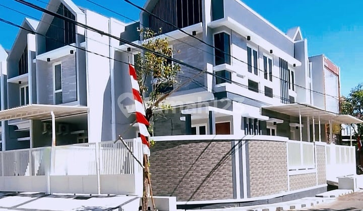 Rumah Di Tenggilis Model Scandinavian Sangat Dekat Raya Prapen/jemursari SHM