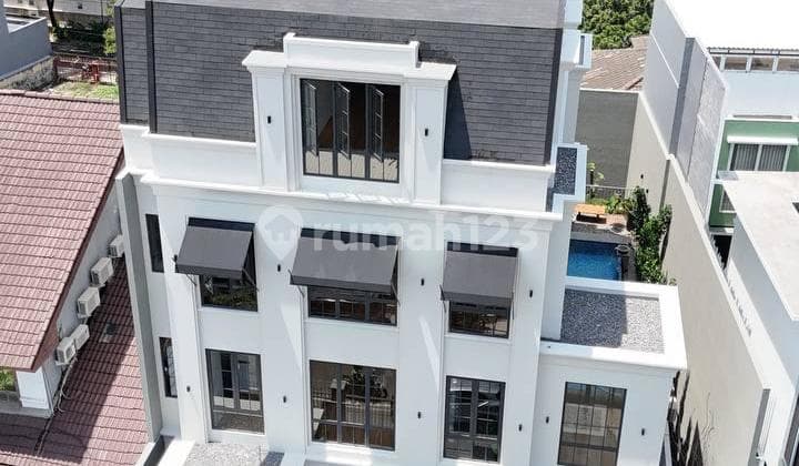 New Breand 4 Lantai | Modern Classic Design Di Kawasan Senopati