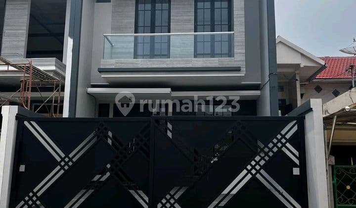 Rumah Modern Baru Gress Manyar Kertoadi