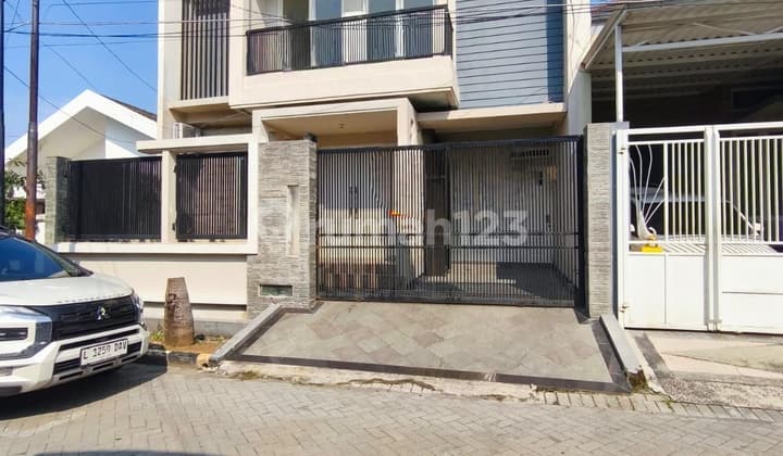 For Sale and For Rent: 3-Story House in South Darmo Indah