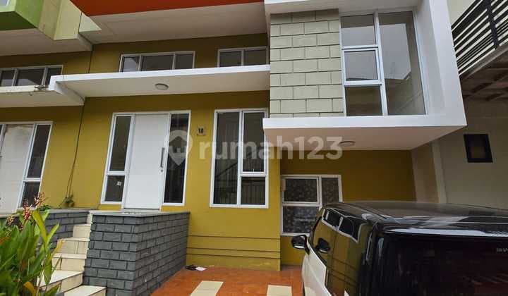 Disewakan Rumah atlanta village paramount serpong