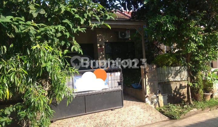 RUMAH DI TAMAN SERUA DEPOK