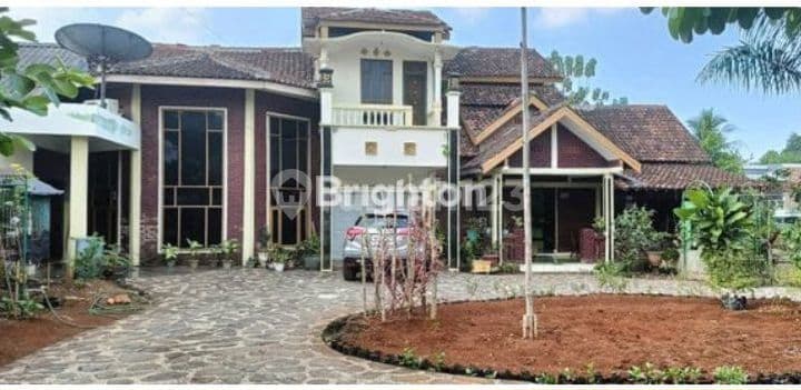 Rumah Kebun di Gunung Sindur