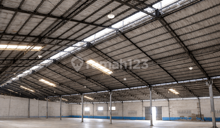 Gudang Pinggir Jalan Raya Balaraja Tangerang