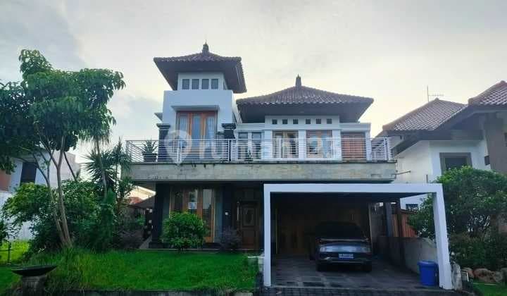 Rumah 4 Kamar Luas 3 Are di Komplek Perumahan Elit di Denpasar Siap Huni Full Furnish