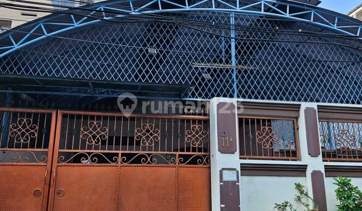 Jual Rumah Lebar 9 Pusat Kota 4,5 Lantai Rumah Bagus SHM di Glodok