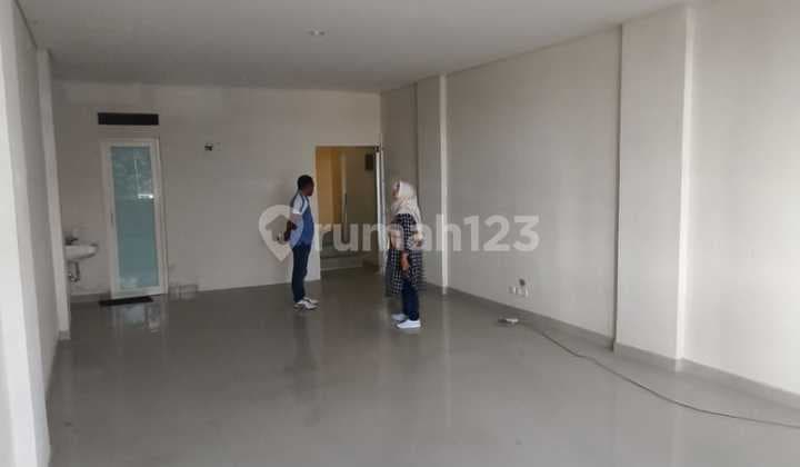 Ruko Premium 3 Lantai Di Komplek Perumahan Citraland Cargo Ubung Denpasar Utara