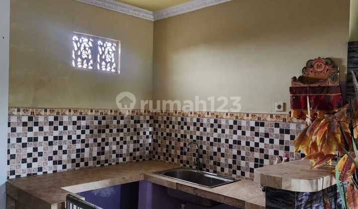 Rumah 3 Lantai Di Dekat Lapangan Alit Saputra Tabanan