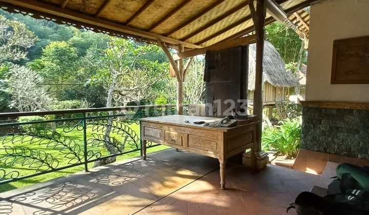 Rumah Tenang Penuh Kenyamanan Lingkungan Asri Penuh Dengan Taman