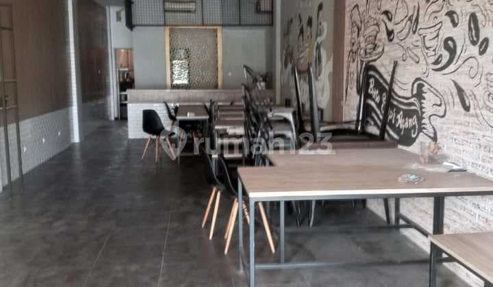 Ruko 3 Lantai dengan Lokasi Strategis - Kuta, Badung