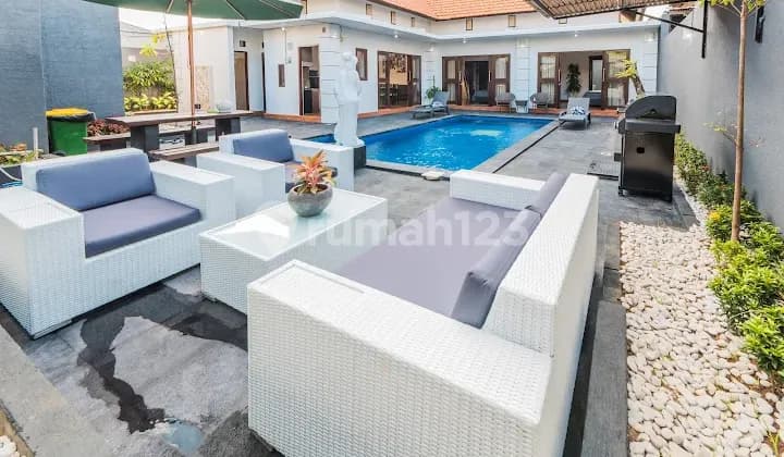 Luxury 3 Bedroom Villa With Swimming Pool on Sunset Road Seminyak