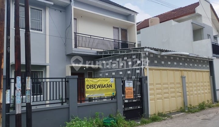 Disewakan Rumah Tinggal 2 Lantai Siap Huni Strategis di Laweyan, Karangasem, Laweyan, Surakarta