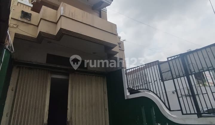 Disewakan Ruko Strategis 2 Lantai Sangat Cocok untuk Usaha di Samirono, Caturtunggal, Depok, Sleman