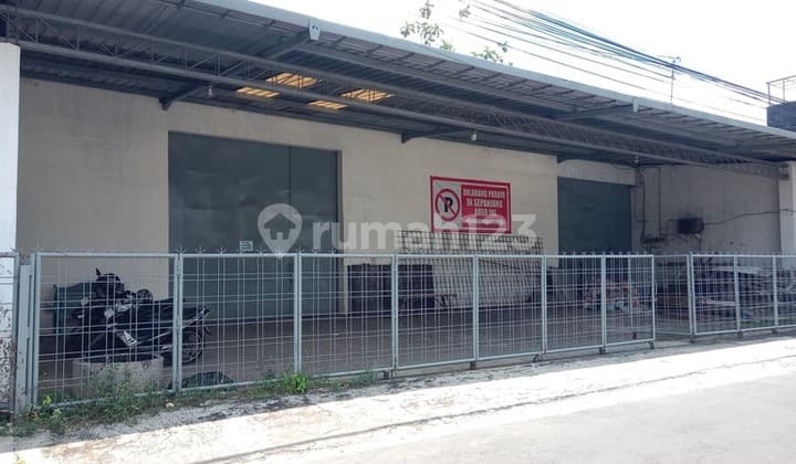 Disewakan Gudang Strategis Jl. Kabupaten, Trihanggo Akses Truk Double & Listrik 11.000 Watt