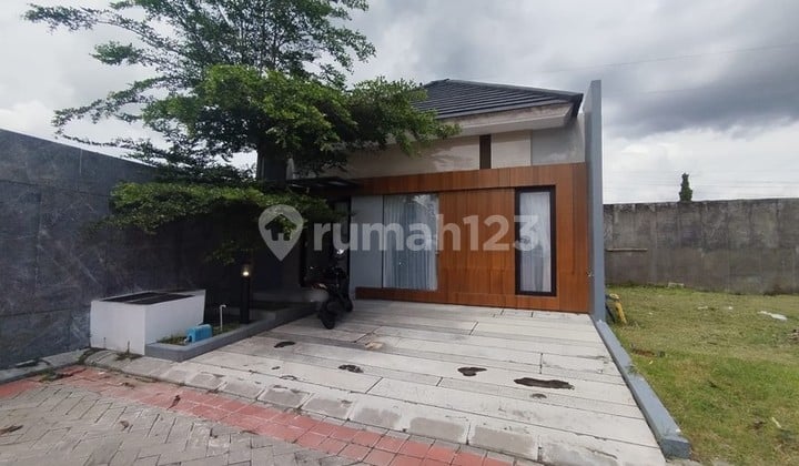 Dijual Rumah Minimalis Siap Huni Lokasi Strategis & Nyaman Dekat dengan Jalan Raya Parangtritis, Panggungharjo, Sewon, Bantul