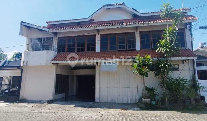 2-Storey House in a Complex, Spacious Living, Super Strategic Location, Ngestiharjo, Kasihan, Bantul