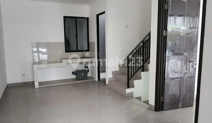 Disewakan Rumah di Cluster Baltimore, PIK 2 Ext (3KT + 1, Unfurnished)