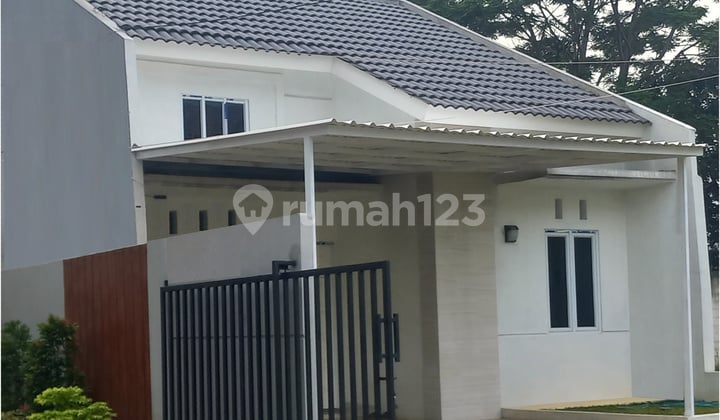 Rumah Baru Siap Huni. Cluster Culdesac Tropis Minimalis. Dekat Jakarta Tangsel.