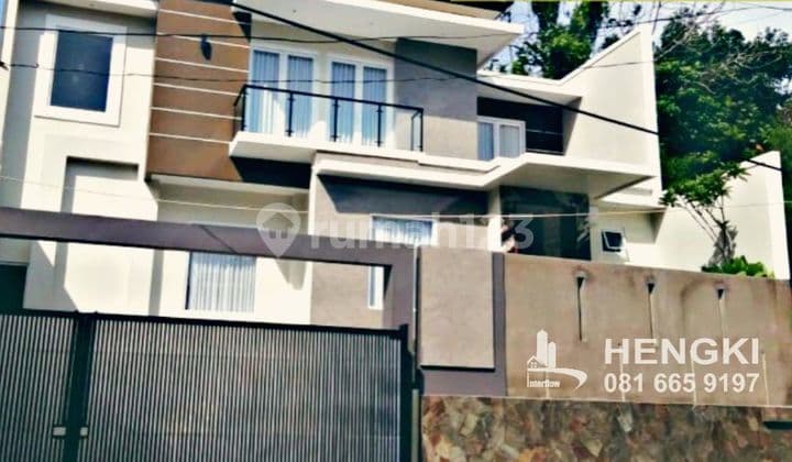 House in Taman Borobudur, West Semarang, 2 Floors, Good Certificate of Ownership