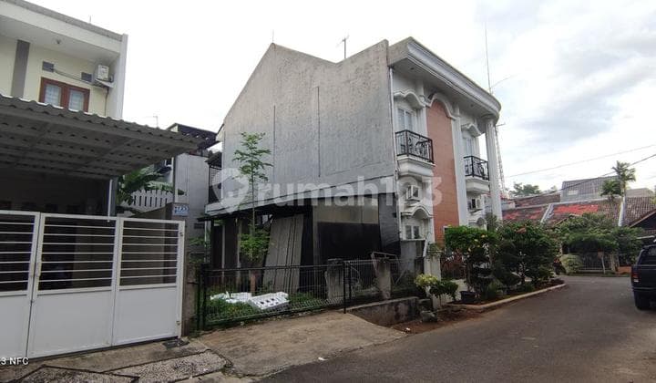 Tanah Belakang Pakuwon Lokasi Super Strategis di Bekasi.