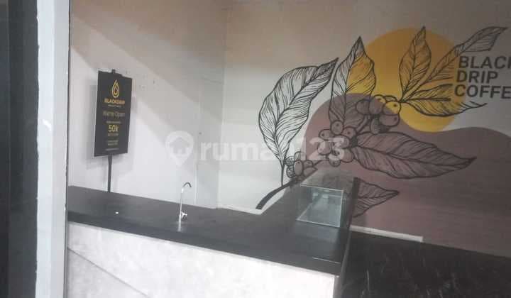 Disewakan Tempat Usaha F&B Strategis - di Lobby