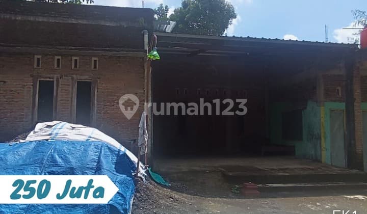 Dijual Rumah Lokasi Karangpandan