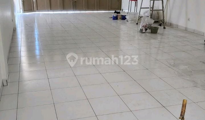 Ruko Lokasi Strategis Siap Huni di Mekar Wangi