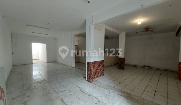 Ruang Usaha Siap Huni di Mainroad Karapitan