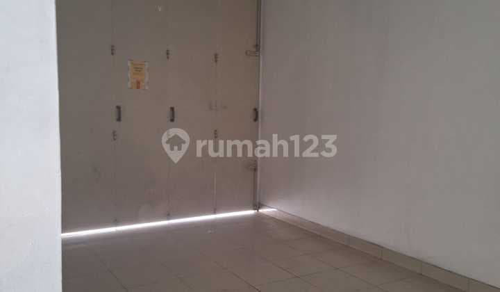 Ruko 2 Lantai Lokasi Strategis di Mainroad Singgasana,