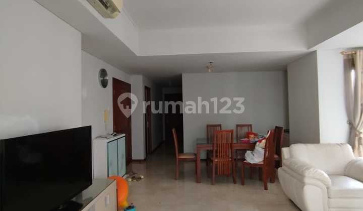Sewa Apartment 3 BR Royal Mediterania Garden Furnished