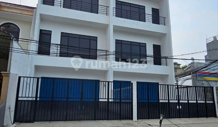 DI JUAL RUKO Pinggir jalan komplek Mangga Besar Jakarta Barat