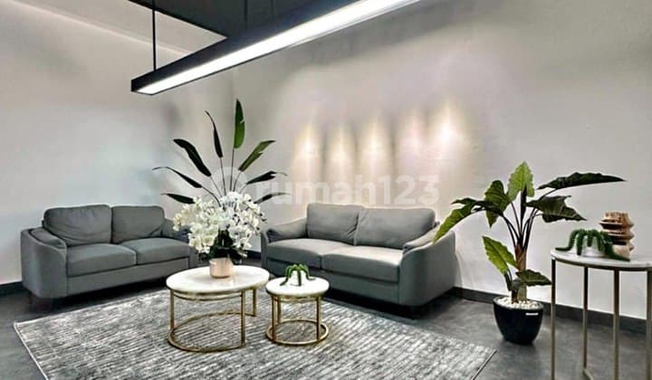 Good Office Rental, Prime Commercial Area, Roadside in Pakubuwono, South Jakarta