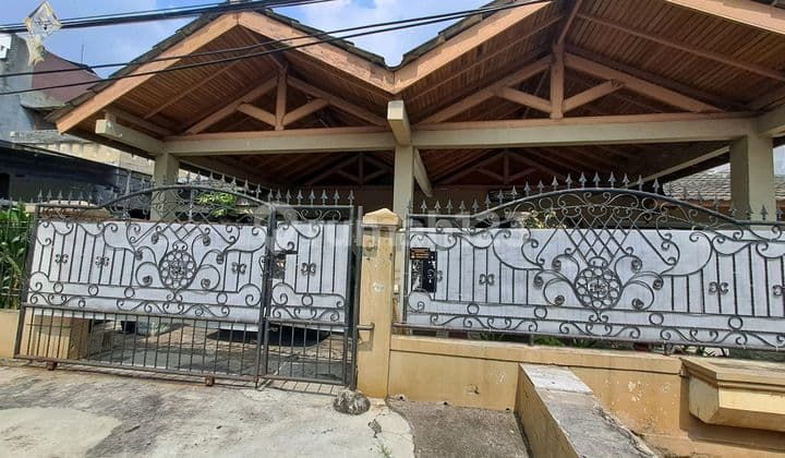 Rumah Luas Dan Strategis Hitung Tanah Di Duri Kosambi Cengkareng.