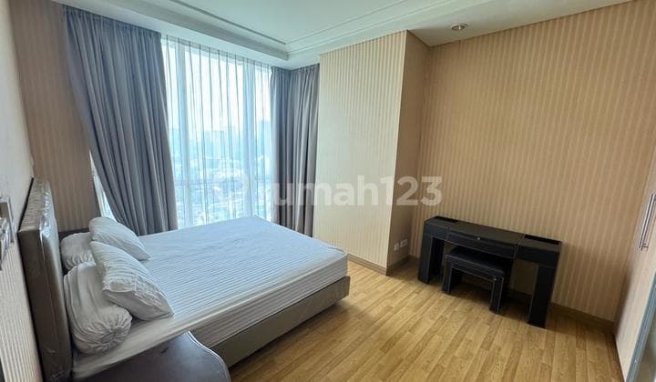 Disewakan Apartment The Peak Residance 3 BR Bagus Furnished
