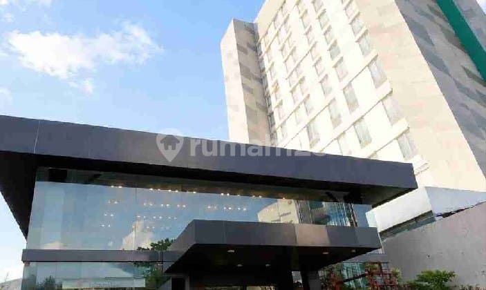 Disewakan Gedung Eks Showroom Raya Tb Simatupang - Lokasi Premium & Siap Pakai