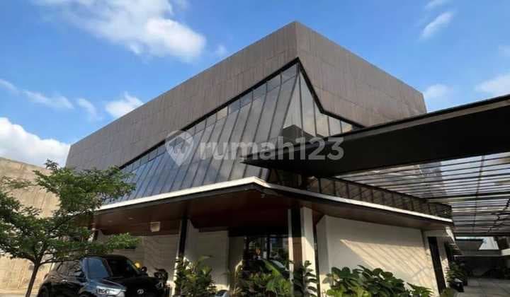 Disewakan Gedung Tempat Usaha Raya Radio Dalam Kebayoran Baru