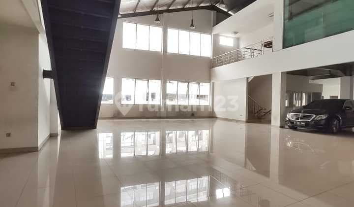 Disewakan Gedung Ex Showroom Fatmawati Cilandak
