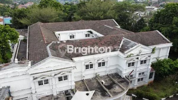 Jual Gedung Sekolah Internasional Kemang Bawah NJOP