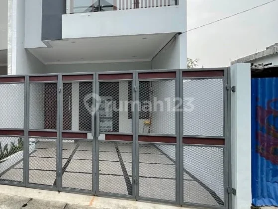 Dijual Rumah 3 Lantai 2 Unit Di Pasar Minggu Jaksel Dijual Rumah 3 Lantai 2 Unit Di Pasar Minggu Jaksel