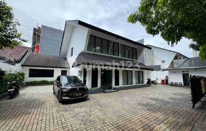 Gedung Usaha 2 Lantai Siap Pakai - Lokasi Elite Pakubuwono