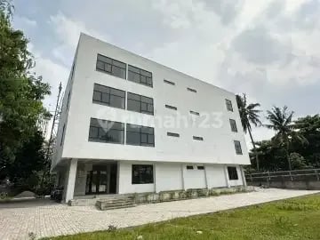 Gedung Baru Raya Lenteng Agung Bisa Kantor Sekolah