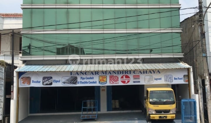 Dijual Ruko. Jl. Kertabumi. Karawang Kulon. Dekat Rs. Bayukarta. Dekat Kota Kertabumi